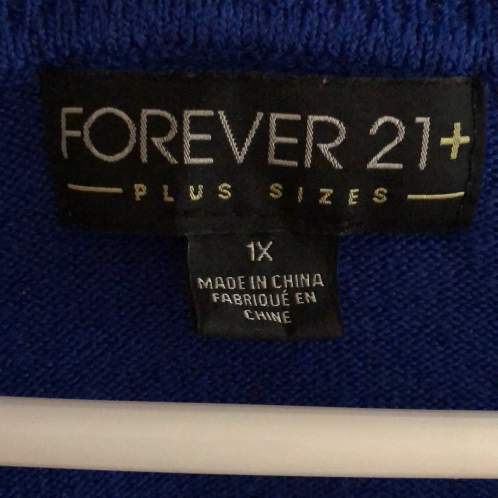 Sweater - Picture 2 of 2
